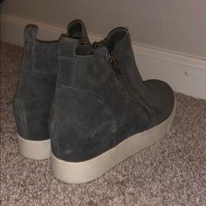 Steve Madden platform zip shoes